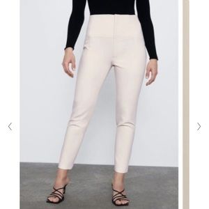 New Never worn Zara Cream highwaisted Trousers/Pants